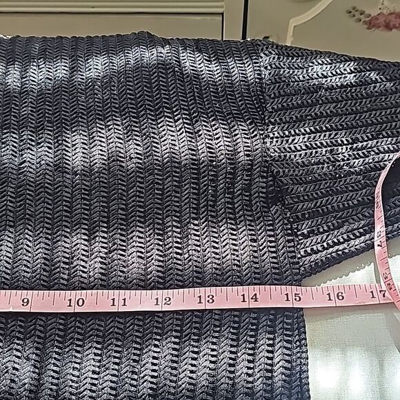 Black cowl neck open weave pullover top size small - Picture 9 of 10